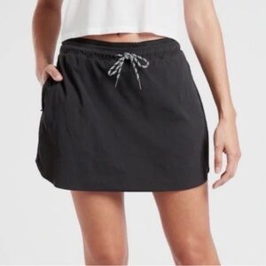 Athleta Crest Skort Black Nylon Skort Mini Skirt Shorts Size 10 Drawstring